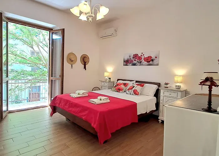 Coco Alguerhouse Alguer